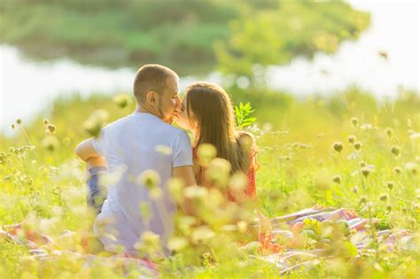 キス 後ろ姿|【キス 後ろ姿】の画像素材 